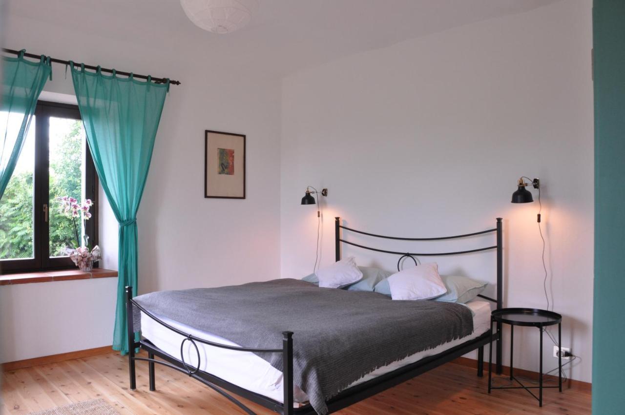 Bed and Breakfast Casa Langa Di Lola Mango Exterior foto