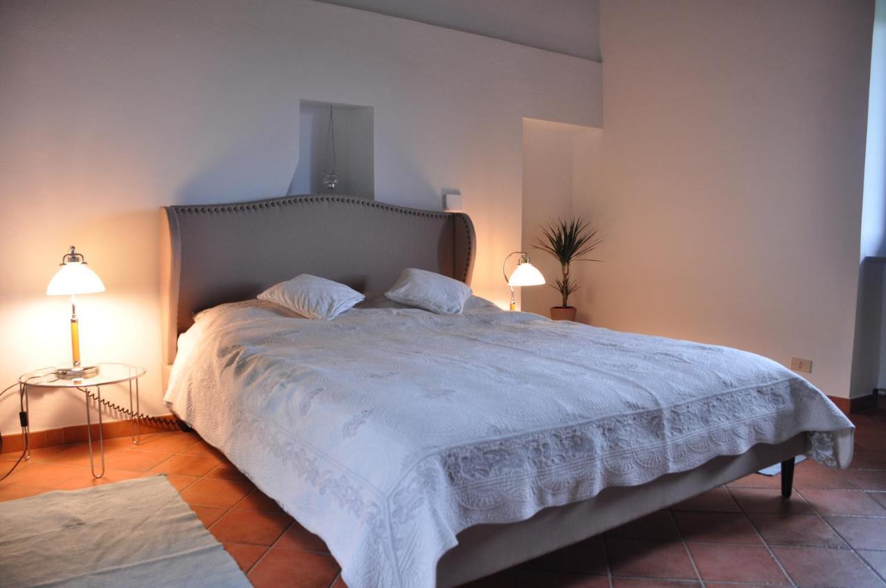 Bed and Breakfast Casa Langa Di Lola Mango Exterior foto