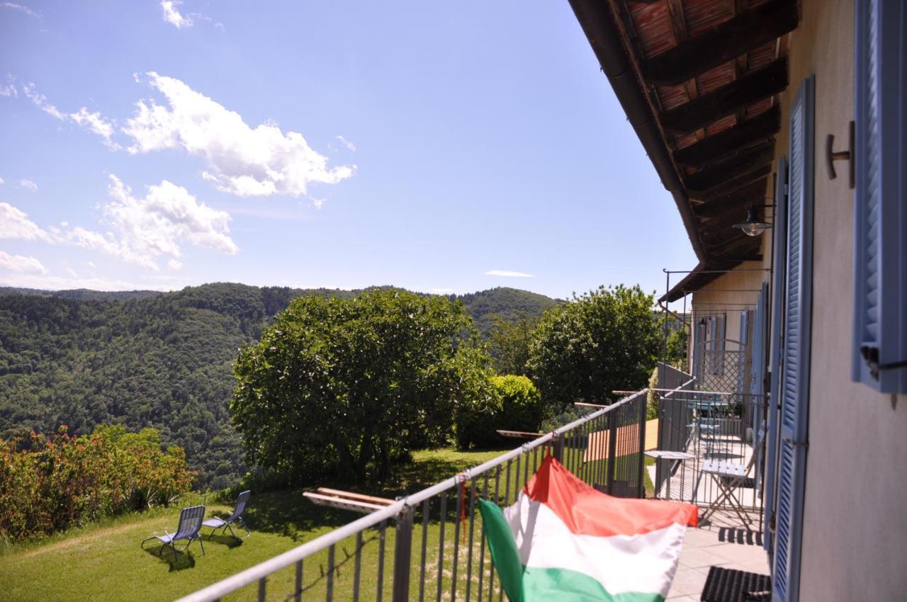Bed and Breakfast Casa Langa Di Lola Mango Exterior foto